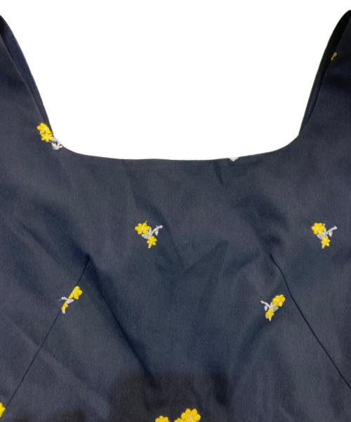 Bibiy.（ビビィ）Bibiy. (ビビィ) FLOWER DRESS ネイビー サイズ:Freeの古着・服飾アイテム