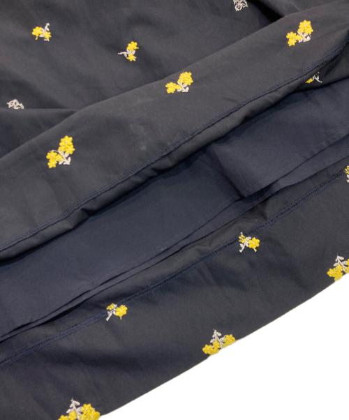 Bibiy.（ビビィ）Bibiy. (ビビィ) FLOWER DRESS ネイビー サイズ:Freeの古着・服飾アイテム