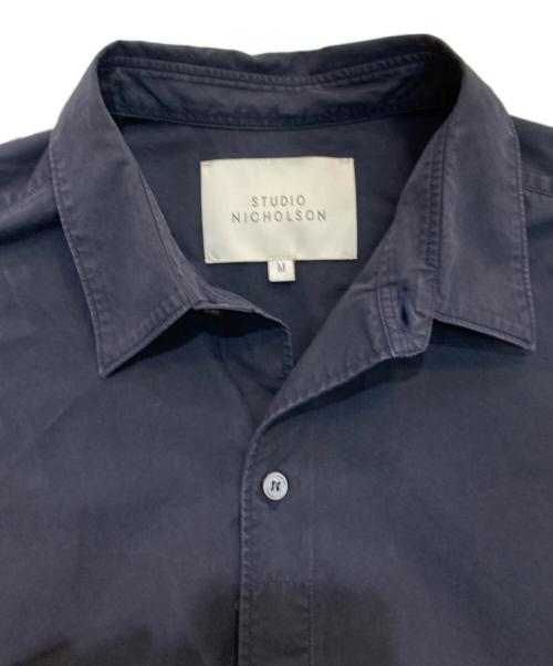 STUDIO NICHOLSON（スタジオ ニコルソン）STUDIO NICHOLSON (スタジオ ニコルソン) POWDER COTTON OVERSIZED S/S SHIRTS　SNM-567 ネイビー サイズ:Mの古着・服飾アイテム