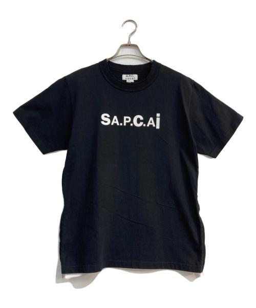 sacai（サカイ）sacai (サカイ) A.P.C. (アーペーセー) SIDE ZIP LOGO TEE　21E2-COEQW-M26978 ブラック サイズ:Mの古着・服飾アイテム