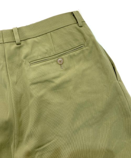 AURALEE（オーラリー）AURALEE (オーラリー) LIGHT WOOL MAX GABARDINE TWO-TUCK SLACKS　A24SP03MG カーキ サイズ:4の古着・服飾アイテム