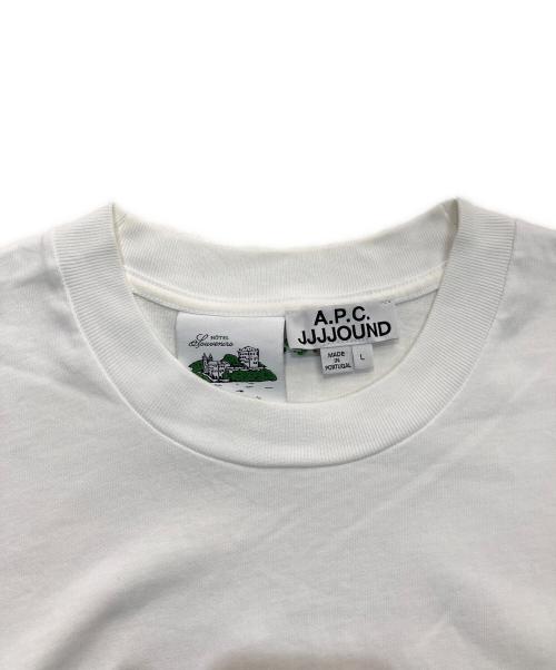A.P.C.（アーペーセー）A.P.C. (アーペーセー) JJJJound (ジョウンド) HOTEL SOUVENIRS TEE 24245-1-90161 ホワイト サイズ:Lの古着・服飾アイテム
