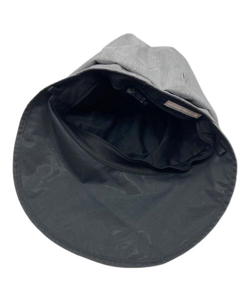 SUN BARRIER 100（サンバリア100）SUN BARRIER 100 (サンバリア100) ワイドキャップ グレーの古着・服飾アイテム