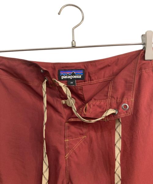 Patagonia（パタゴニア）Patagonia (パタゴニア) Light and Variable Board Shorts　86689 レッド サイズ:29の古着・服飾アイテム