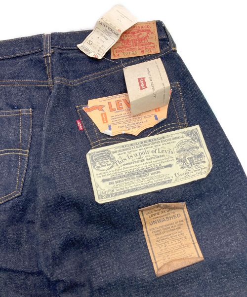 LEVI'S（リーバイス）LEVI'S (リーバイス) 復刻501XXデニムパンツ　98年 USA製 バレンシア工場　フラッシャー付　501 0003 インディゴ サイズ:W33×L36の古着・服飾アイテム