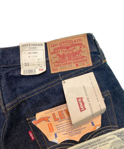 LEVI'S（リーバイス）LEVI'S (リーバイス) 復刻501XXデニムパンツ　98年 USA製 バレンシア工場　フラッシャー付　501 0003 インディゴ サイズ:W33×L36の古着・服飾アイテム