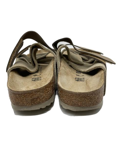 BIRKENSTOCK（ビルケンシュトック）BIRKENSTOCK (ビルケンシュトック) UJI ストラップサンダル ベージュ サイズ:27の古着・服飾アイテム