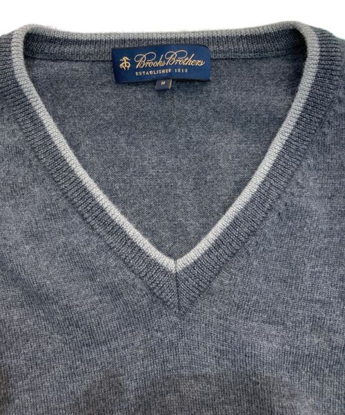 BROOKS BROTHERS（ブルックスブラザーズ）BROOKS BROTHERS (ブルックスブラザーズ) Vネックニット グレー サイズ:Mの古着・服飾アイテム