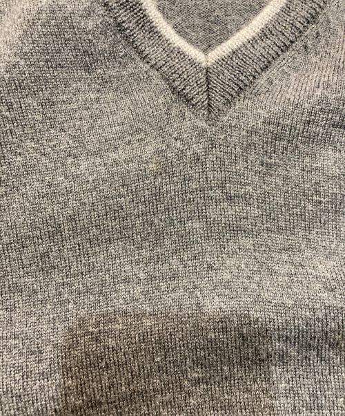 BROOKS BROTHERS（ブルックスブラザーズ）BROOKS BROTHERS (ブルックスブラザーズ) Vネックニット グレー サイズ:Mの古着・服飾アイテム