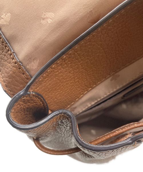 Kate Spade（ケイトスペード）Kate Spade (ケイトスペード) レイラ ミディアム フラップ バックパック　WKR00327 ブラウン サイズ:-の古着・服飾アイテム