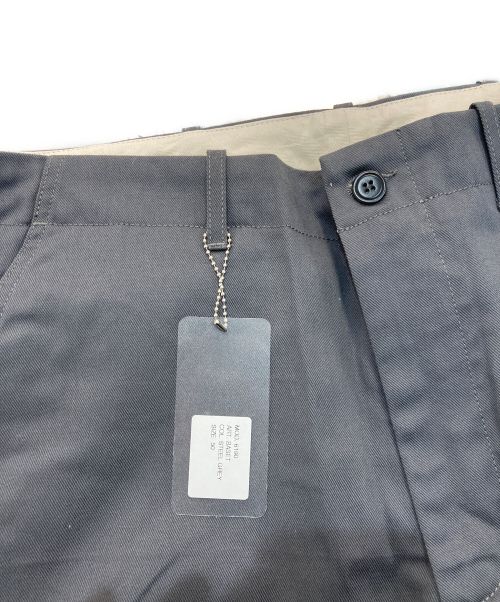 vestiti durevoli（ヴェスティーティ）vestiti durevoli (ヴェスティーティ) STEVEN ALAN (スティーブンアラン) TC TWILL NO TUCK PANTS グレー サイズ:50 未使用品の古着・服飾アイテム