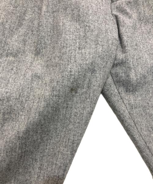 MONCLER（モンクレール）MONCLER (モンクレール) ウールパンツ　A20911182300 グレー サイズ:44の古着・服飾アイテム