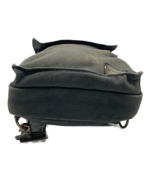 PORTER（ポーター）PORTER (ポーター) SMOKY SLING SHOULDERバッグ オリーブの古着・服飾アイテム