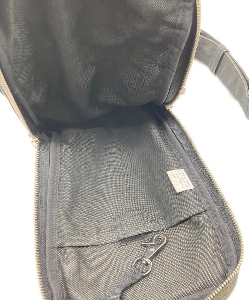 PORTER（ポーター）PORTER (ポーター) SMOKY SLING SHOULDERバッグ オリーブの古着・服飾アイテム