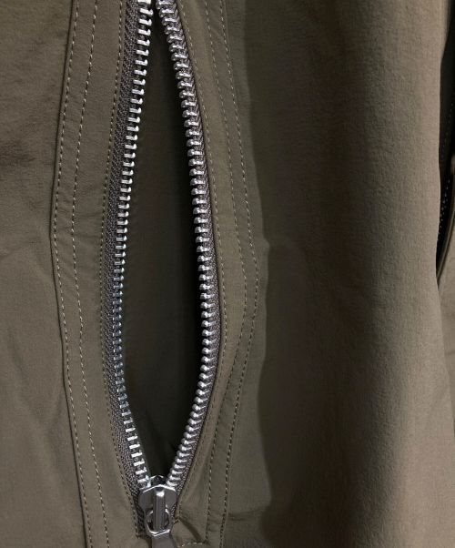 MAISON SPECIAL（メゾンスペシャル）MAISON SPECIAL (メゾンスペシャル) Shell Prime-Over Monster Puffer Parka　11232161502 カーキ サイズ:01の古着・服飾アイテム
