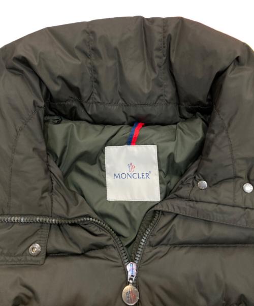 MONCLER（モンクレール）MONCLER (モンクレール) ダウンコート　FLAMME GIUBBOTTO　32093499290554155　コミックラベル カーキの古着・服飾アイテム