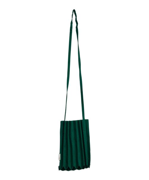 ISSEY MIYAKE me（イッセイ ミヤケ ミー）ISSEY MIYAKE me (イッセイ ミヤケ ミー) TRUNK PLEATS BAG 12 グリーンの古着・服飾アイテム