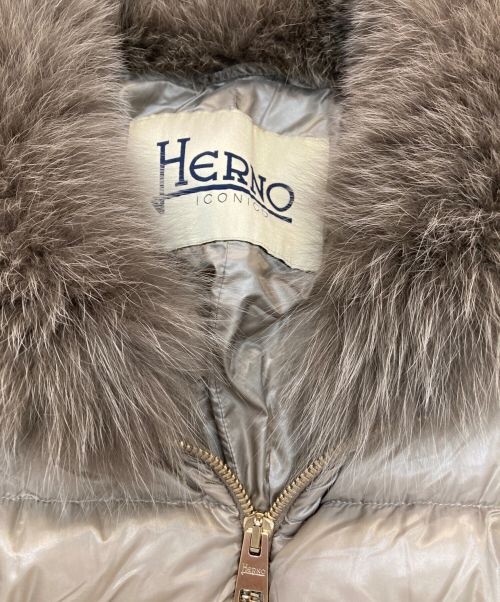 HERNO（ヘルノ）HERNO (ヘルノ) Elisaダウンコート　PI0650DIC-12017-2600 ベージュ サイズ:44の古着・服飾アイテム