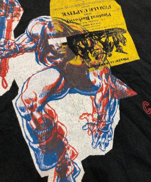 COMPLETE FINESSE（コンプリートフィネス）COMPLETE FINESSE (コンプリートフィネス) KOSTAS SEREMETIS (コスタスセレメンティス) プリントTシャツ ブラック サイズ:-の古着・服飾アイテム