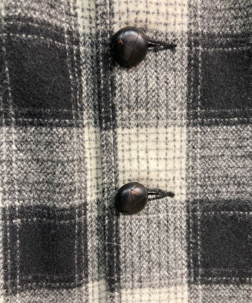 MARBLES（マーブルズ）MARBLES (マーブルズ) クルミボタンチェックジャケット ホワイト×ブラック サイズ:40の古着・服飾アイテム