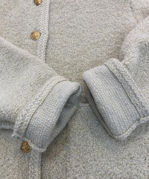 Mila Owen（ミラオーウェン）Mila Owen (ミラオーウェン) 金釦ノーカラーコンパクトラメニットジャケット ベージュ サイズ:Sの古着・服飾アイテム