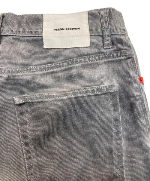 HERON PRESTON（ヘロンプレストン）HERON PRESTON (ヘロンプレストン) Distressed jeans　HMYA012R21 DEN001 グレー サイズ:W30の古着・服飾アイテム