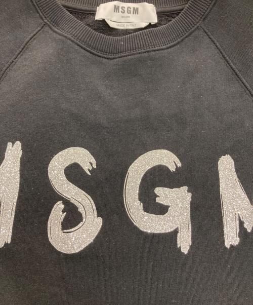 MSGM（エムエスジーエム）MSGM (エムエスジーエム) ブラッシュロゴ スウェットシャツ　3741MDM513G ブラック サイズ:Mの古着・服飾アイテム