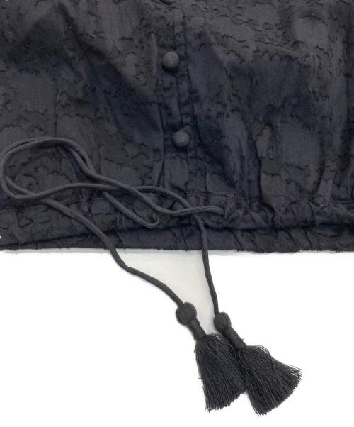 SOULEIADO（ソレイアード）SOULEIADO (ソレイアード) TOMORROW LAND (トゥモローランド) コットンカットジャカード クロップドブラウス ブラック サイズ:36の古着・服飾アイテム