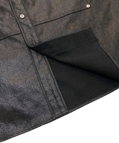 JOHN LAWRENCE SULLIVAN（ジョン ローレンス サリバン）JOHN LAWRENCE SULLIVAN (ジョン ローレンス サリバン) FRONT SIDE BELTED SHIRT　3B005-0220-16 ブラック サイズ:44の古着・服飾アイテム