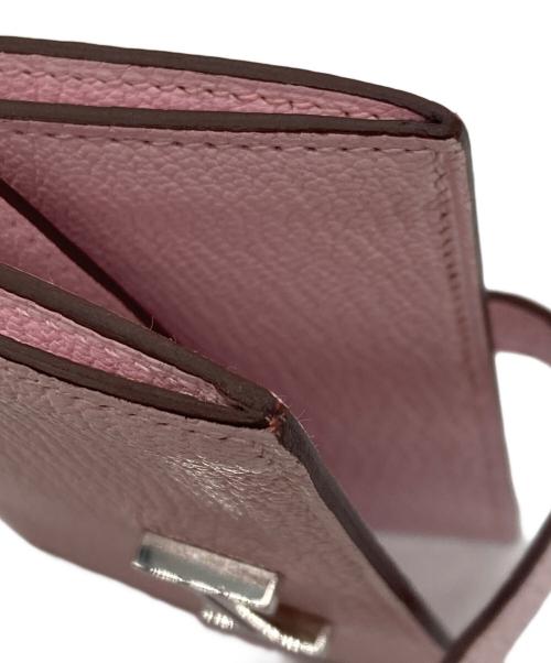 HERMES（エルメス）HERMES (エルメス) ベアン ミニ シェブルミゾル カードケース ピンク サイズ:-の古着・服飾アイテム