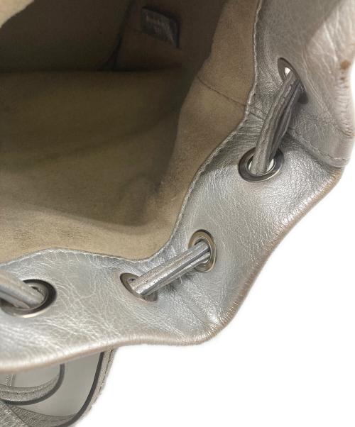 J&M DAVIDSON（ジェイ＆エム デヴィッドソン）J&M DAVIDSON (ジェイ＆エム デヴィッドソン) MINI FRINGE CARNIVAL シルバー サイズ:-の古着・服飾アイテム