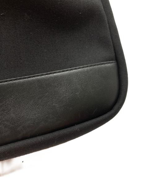 Saint Laurent Paris（サンローランパリ）Saint Laurent Paris (サンローランパリ) リビングトンショルダーバッグ ブラックの古着・服飾アイテム