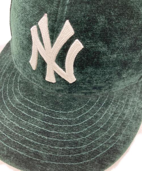 KITH（キス）KITH (キス) New Era (ニューエラ) ベロアキャップ グリーンの古着・服飾アイテム