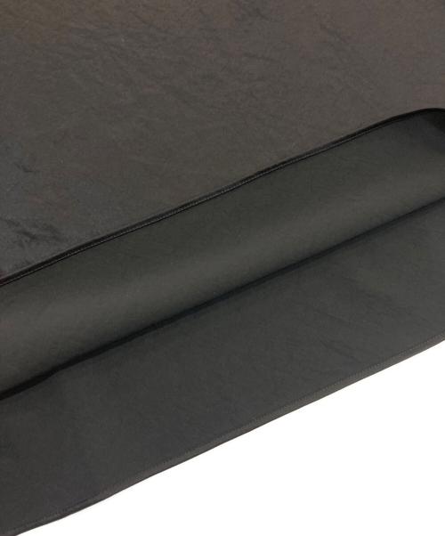 EVERYDAY I LIKE.（エヴリデイ アイ ライク）EVERYDAY I LIKE. (エヴリデイ アイ ライク) Minimal Satin スカート　 Deuxieme Classe　24060500803010 ブラック サイズ:-の古着・服飾アイテム