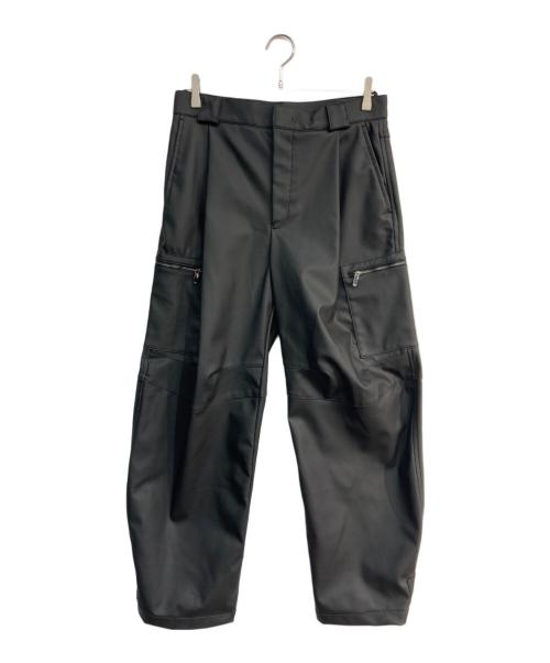 EMPORIO ARMANI（エンポリオアルマーニ）EMPORIO ARMANI (エンポリオアルマーニ) フェイクレザーカーゴパンツ　22AW　H31P42 C1141 ブラック サイズ:44の古着・服飾アイテム