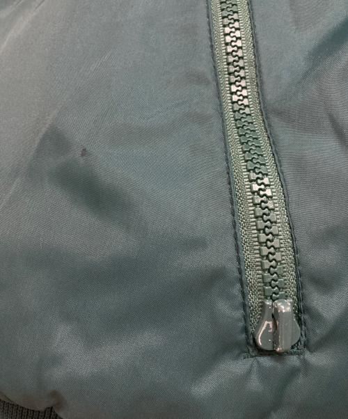 Columbia（コロンビア）Columbia (コロンビア) リバーシブルナイロンジャケット 90‘s グリーン×ボルドー サイズ:Mの古着・服飾アイテム