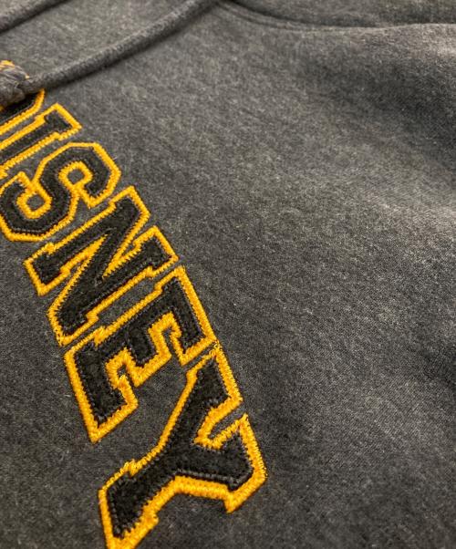 DISNEY（ディズニー）Disney (ディズニー) プルオーバーパーカー グレー サイズ:Sの古着・服飾アイテム