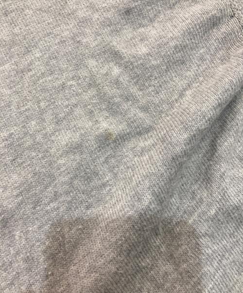 MARTIN MARGIELA（マルタン・マルジェラ）Martin Margiela (マルタン・マルジェラ) アシンメトリーVネックニット　本人期　05SS　白タグ 　31 YM096 グレー サイズ:Lの古着・服飾アイテム