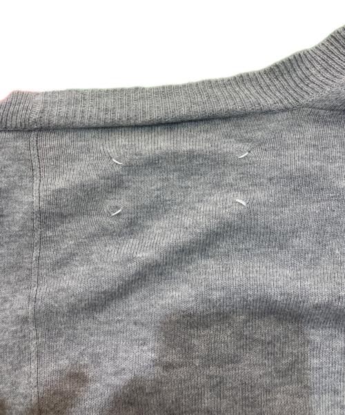 MARTIN MARGIELA（マルタン・マルジェラ）Martin Margiela (マルタン・マルジェラ) アシンメトリーVネックニット　本人期　05SS　白タグ 　31 YM096 グレー サイズ:Lの古着・服飾アイテム