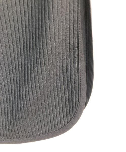 feeripue（フィーリック）feeripue (フィーリック) キルトラーレヘムラインスカート B0242FFS070 ブラック サイズ:2の古着・服飾アイテム