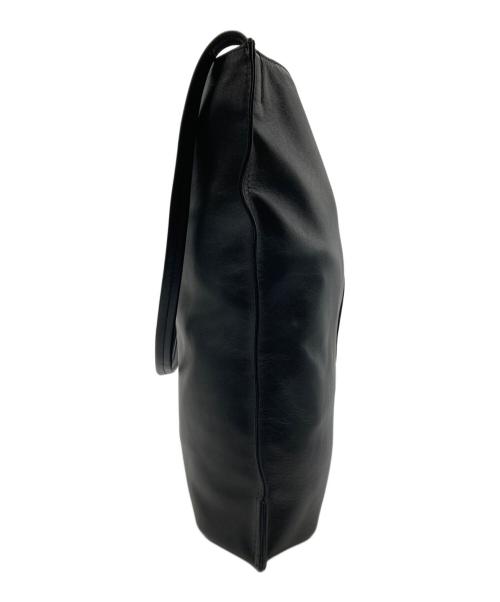 ear PAPILLONNER（イアパピヨネ）ear PAPILLONNER (イアパピヨネ) ペったんワンハンドルバッグ ブラックの古着・服飾アイテム