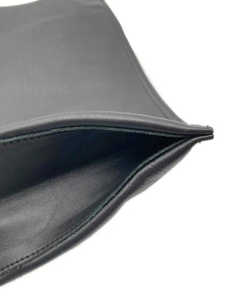 ear PAPILLONNER（イアパピヨネ）ear PAPILLONNER (イアパピヨネ) ペったんワンハンドルバッグ ブラックの古着・服飾アイテム