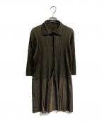 PLEATS PLEASEプリーツプリーズ）の古着「プリーツワンピース　PP13-JA581」｜カーキ