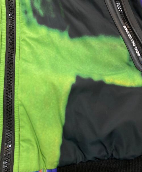 DIESEL（ディーゼル）DIESEL (ディーゼル) PADDED HOODED JACKET　A00705-W-ON-AOP-0EBAK ブルー×グリーン サイズ:Lの古着・服飾アイテム