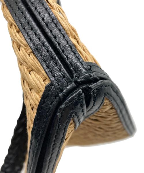 ANYA HINDMARCH（アニヤ・ハインドマーチ）ANYA HINDMARCH (アニヤハインドマーチ) カゴトートバッグ ベージュ×ブラックの古着・服飾アイテム