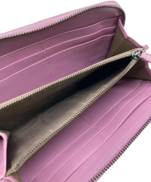 BOTTEGA VENETA（ボッテガベネタ）BOTTEGA VENETA (ボッテガベネタ) イントレチャートラウンドジップウォレット ピンク サイズ:-の古着・服飾アイテム