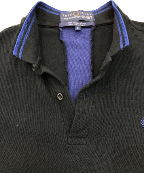 FRED PERRY（フレッドペリー）FRED PERRY (フレッドペリー) COMME des GARCONS SHIRT (コムデギャルソンシャツ) ポロシャツ　W14312 ブラック×ブルー サイズ:Sの古着・服飾アイテム