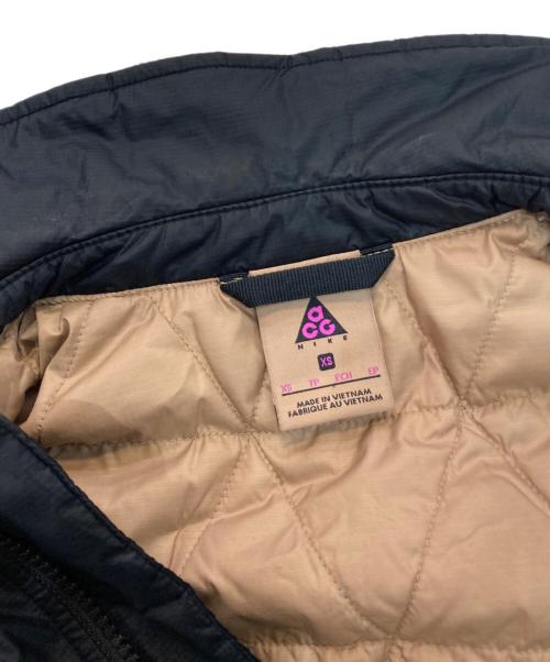 NIKE ACG（ナイキエーシージー）NIKE ACG (ナイキエージーシー) PrimaLoft Waterproof Outdoor Stay Warm Jacket ブラック サイズ:XSの古着・服飾アイテム