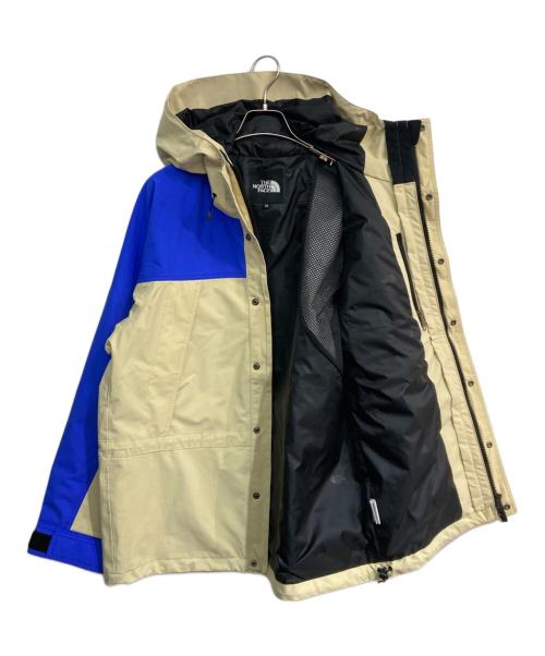 THE NORTH FACE（ザ ノース フェイス）THE NORTH FACE (ザ ノース フェイス) Mountain Light Jacket NP62236 グラベル×ソーラーブルー サイズ:Mの古着・服飾アイテム