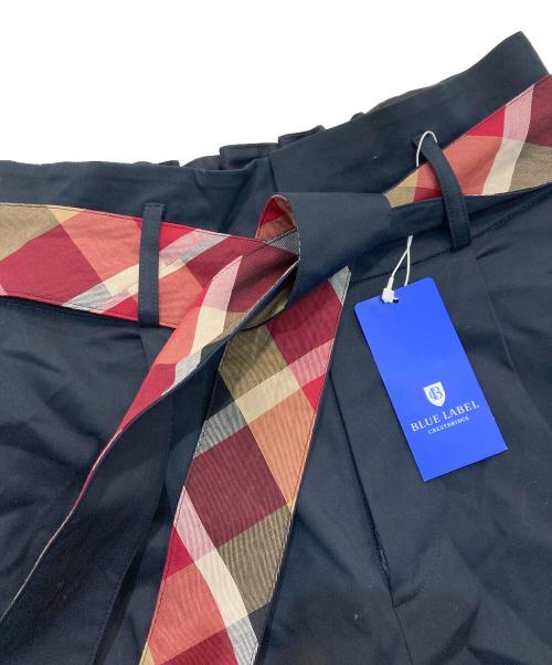 BLUE LABEL CRESTBRIDGE（ブルーレーベルクレストブリッジ）BLUE LABEL CRESTBRIDGE (ブルーレーベルクレストブリッジ) チェックベルトワイドパンツ ネイビー サイズ:M 未使用品の古着・服飾アイテム